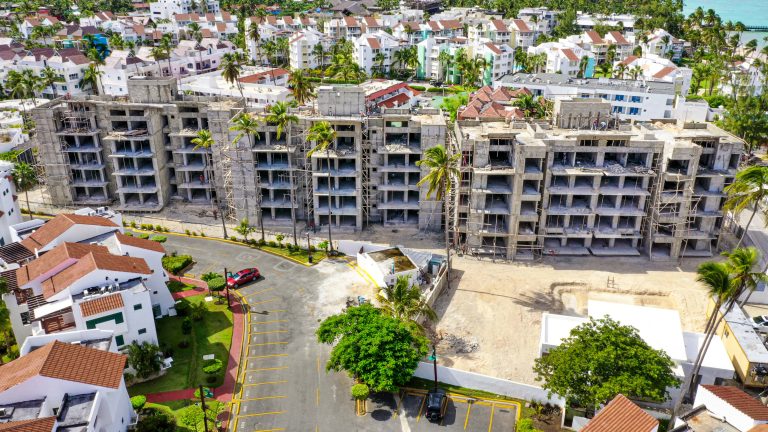Apartamentos Segunda Linea de Playa, Playa Los Corales, Punta Cana, RD
