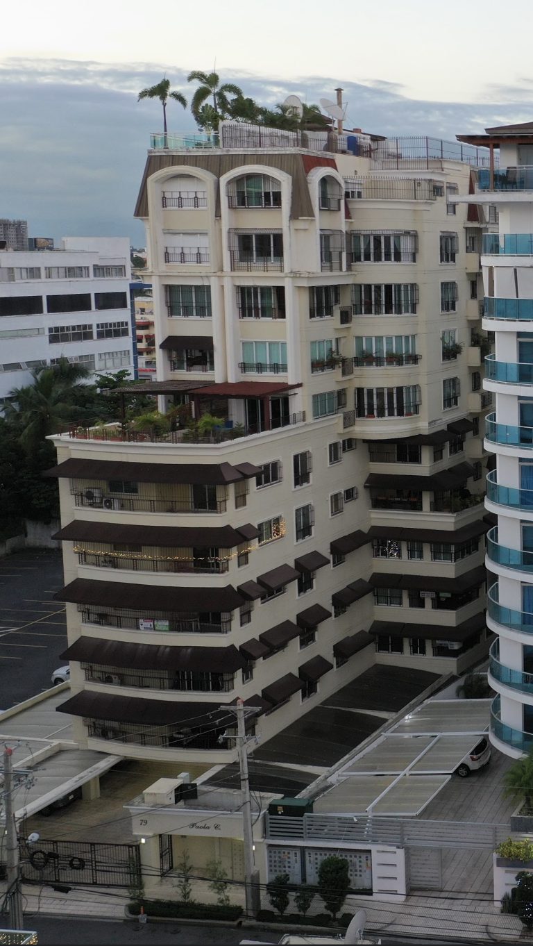 Amplio Apartamento en Bella Vista Sur, Santo Domingo